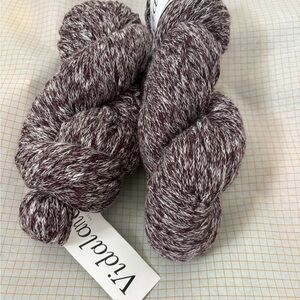 Marled Yarn - Burgundy and White
